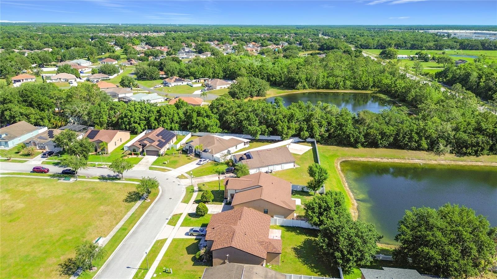 Image 34 of 39 For 4605 Doral Park Avenue