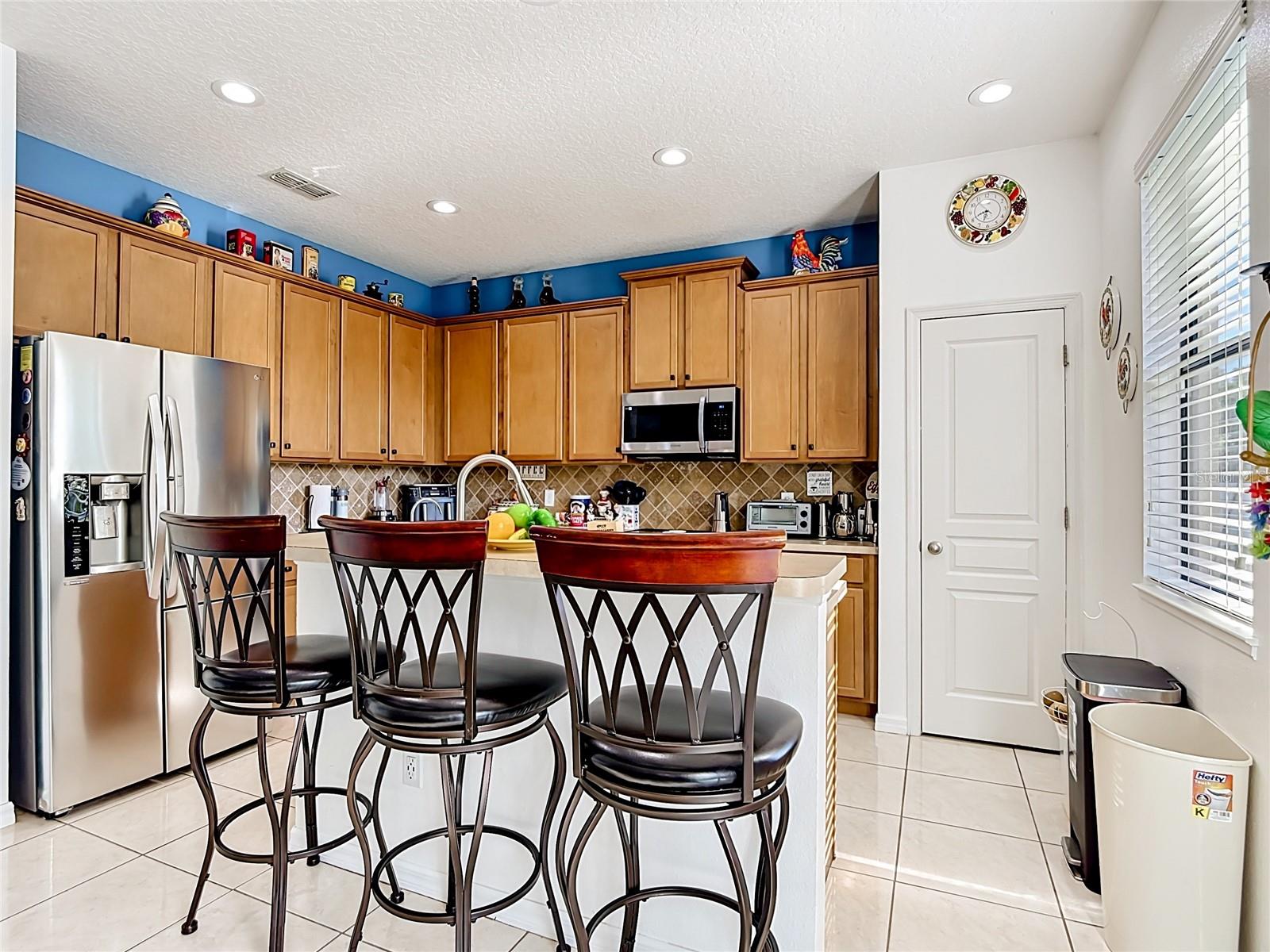 Image 9 of 39 For 4605 Doral Park Avenue
