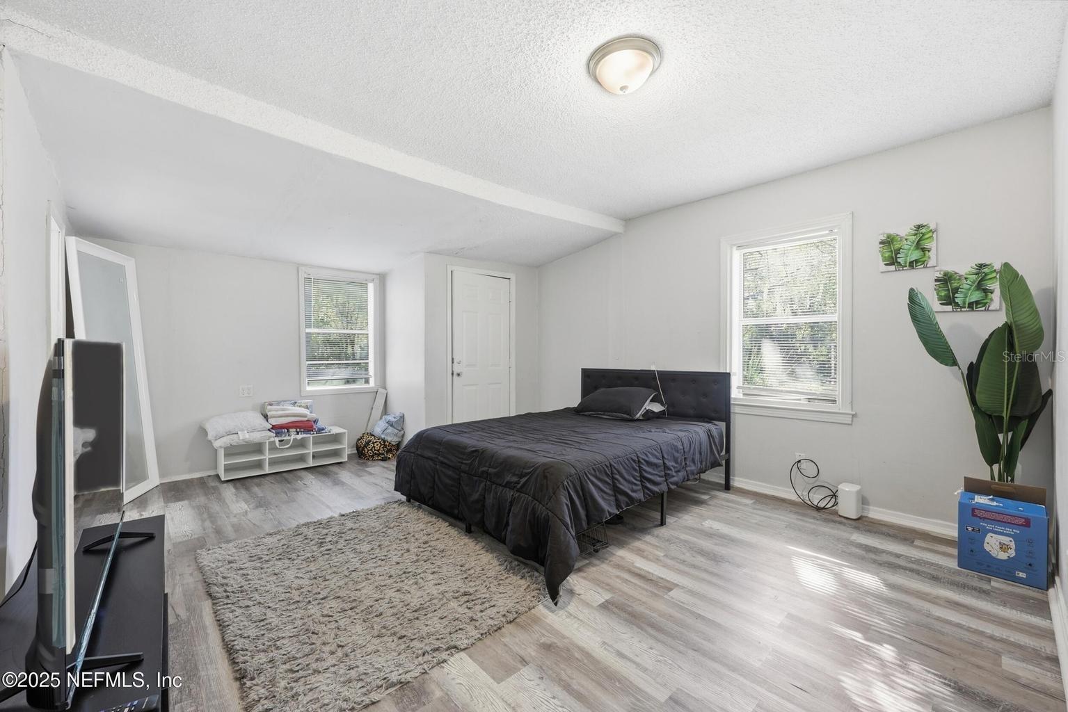 Image 16 of 26 For 1305 Melson Avenue