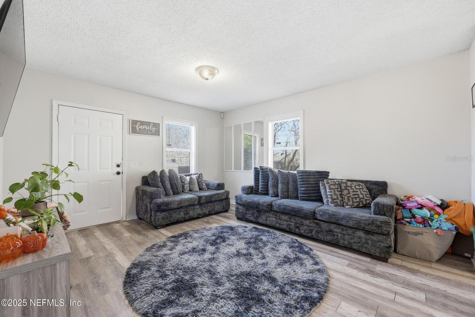 Image 2 of 26 For 1305 Melson Avenue