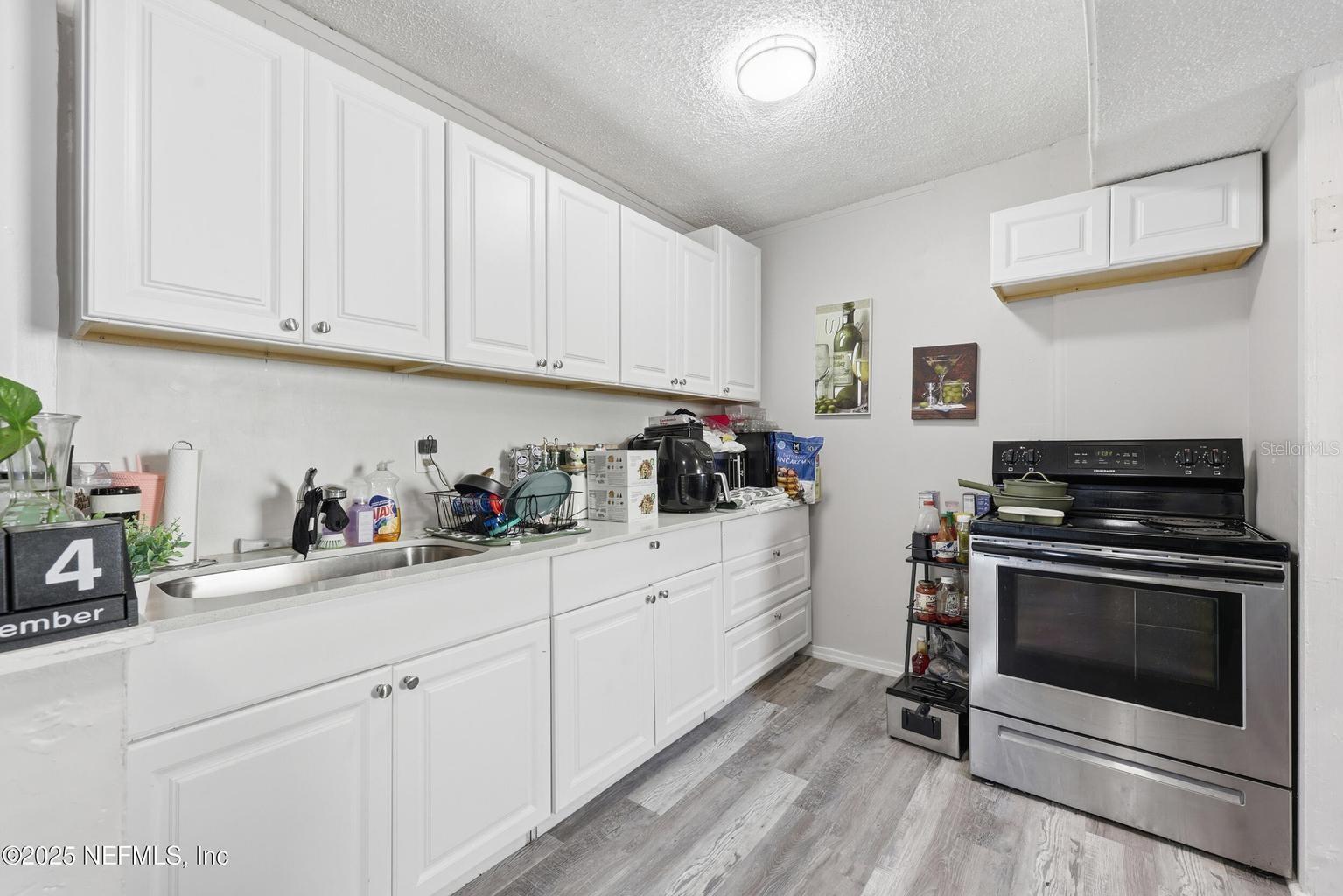 Image 6 of 26 For 1305 Melson Avenue