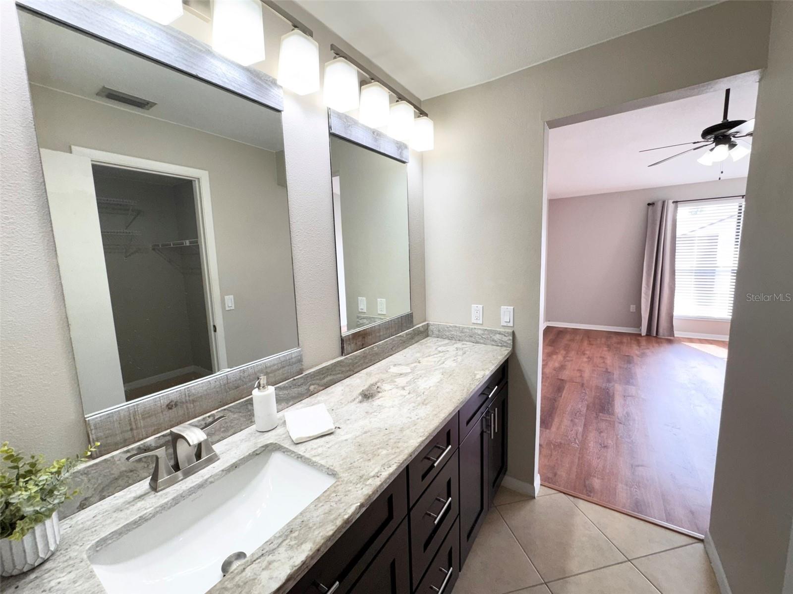 Image 16 of 26 For 1422 Skybolt Court 28