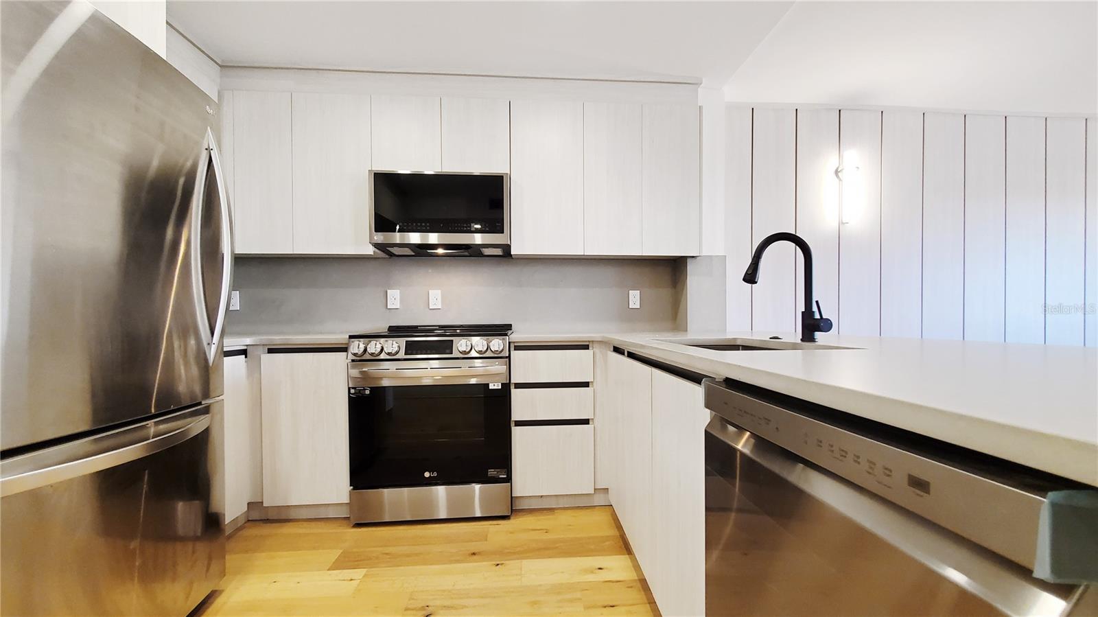 Image 4 of 17 For 106 1st Street E 311