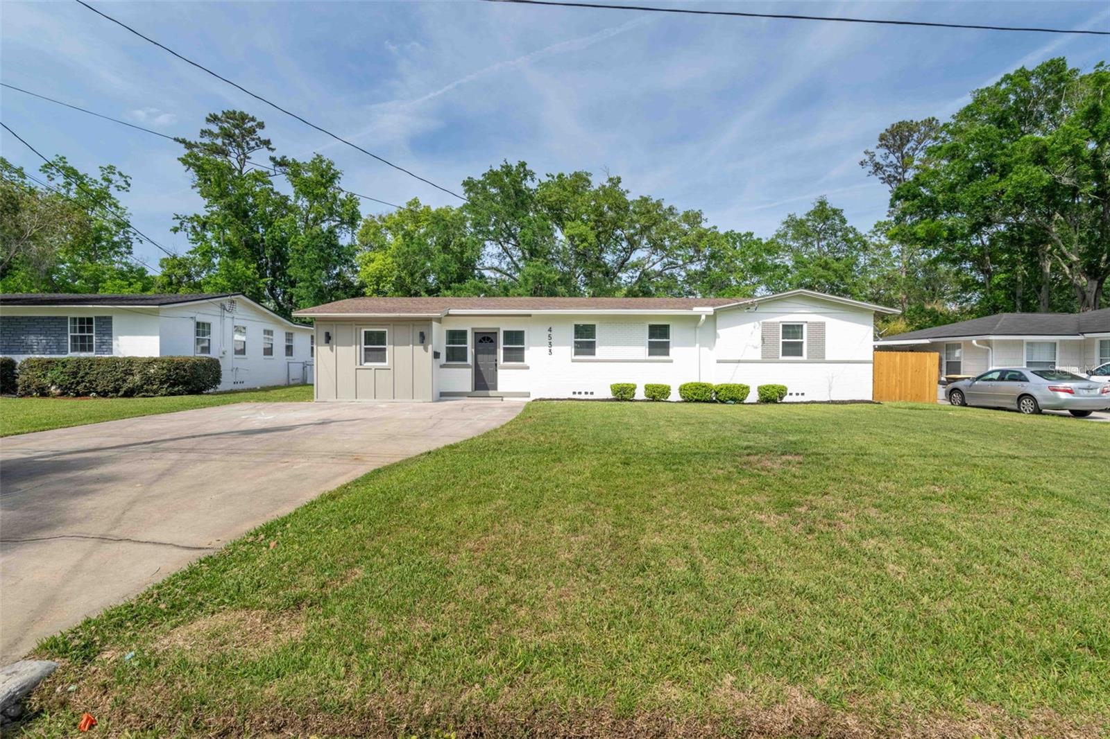 Image 2 of 51 For 4533 Water Oak Lane