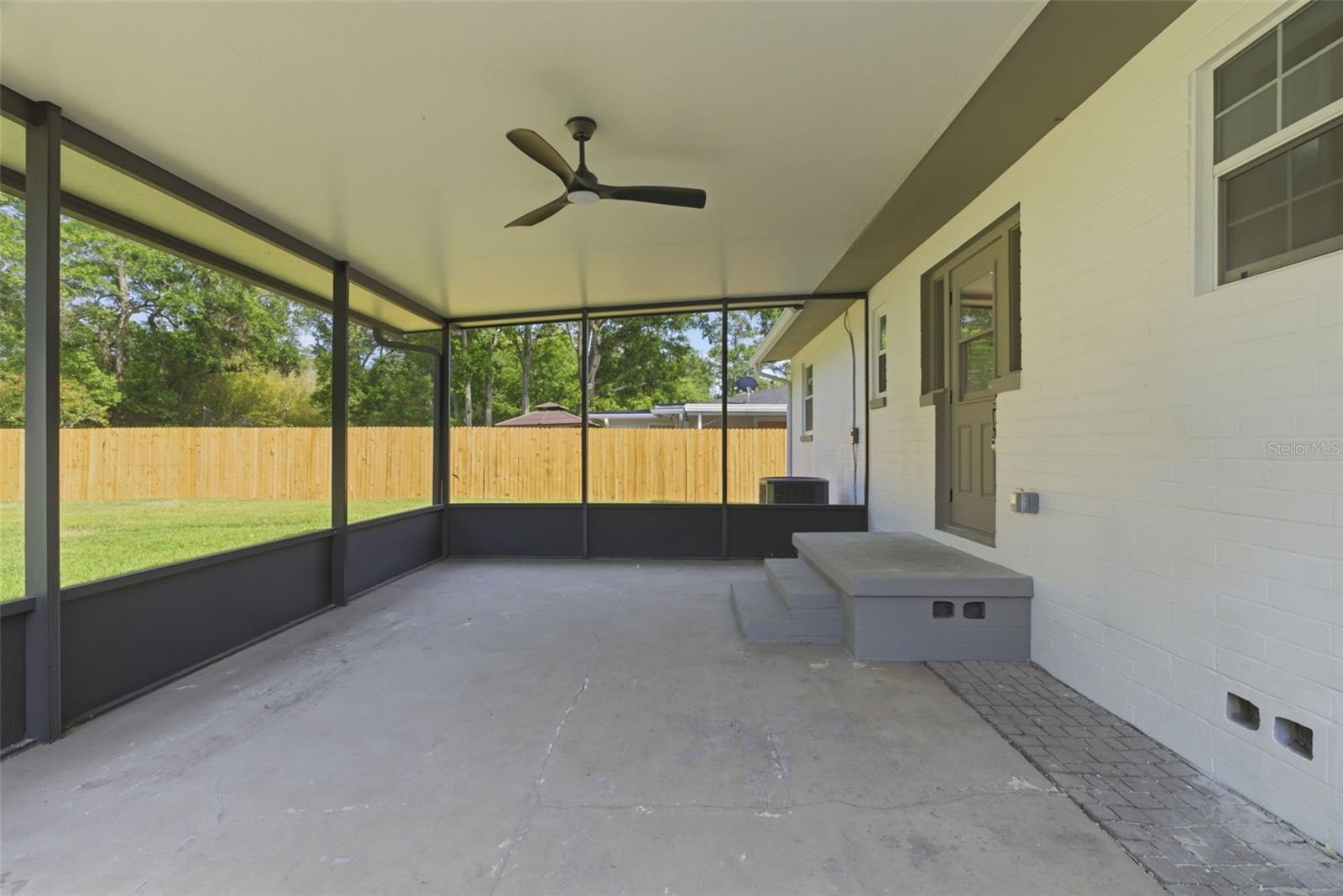 Image 35 of 51 For 4533 Water Oak Lane