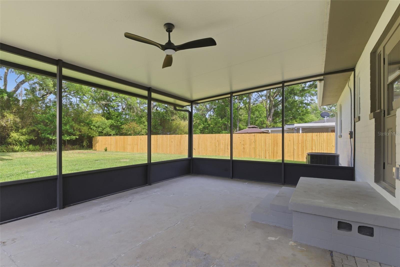 Image 36 of 51 For 4533 Water Oak Lane