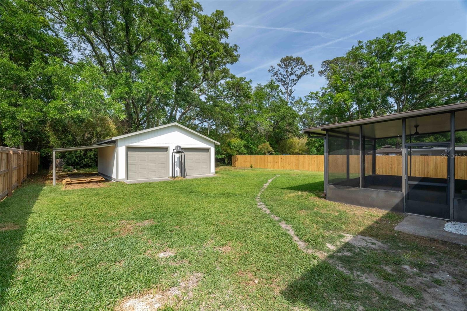 Image 39 of 51 For 4533 Water Oak Lane