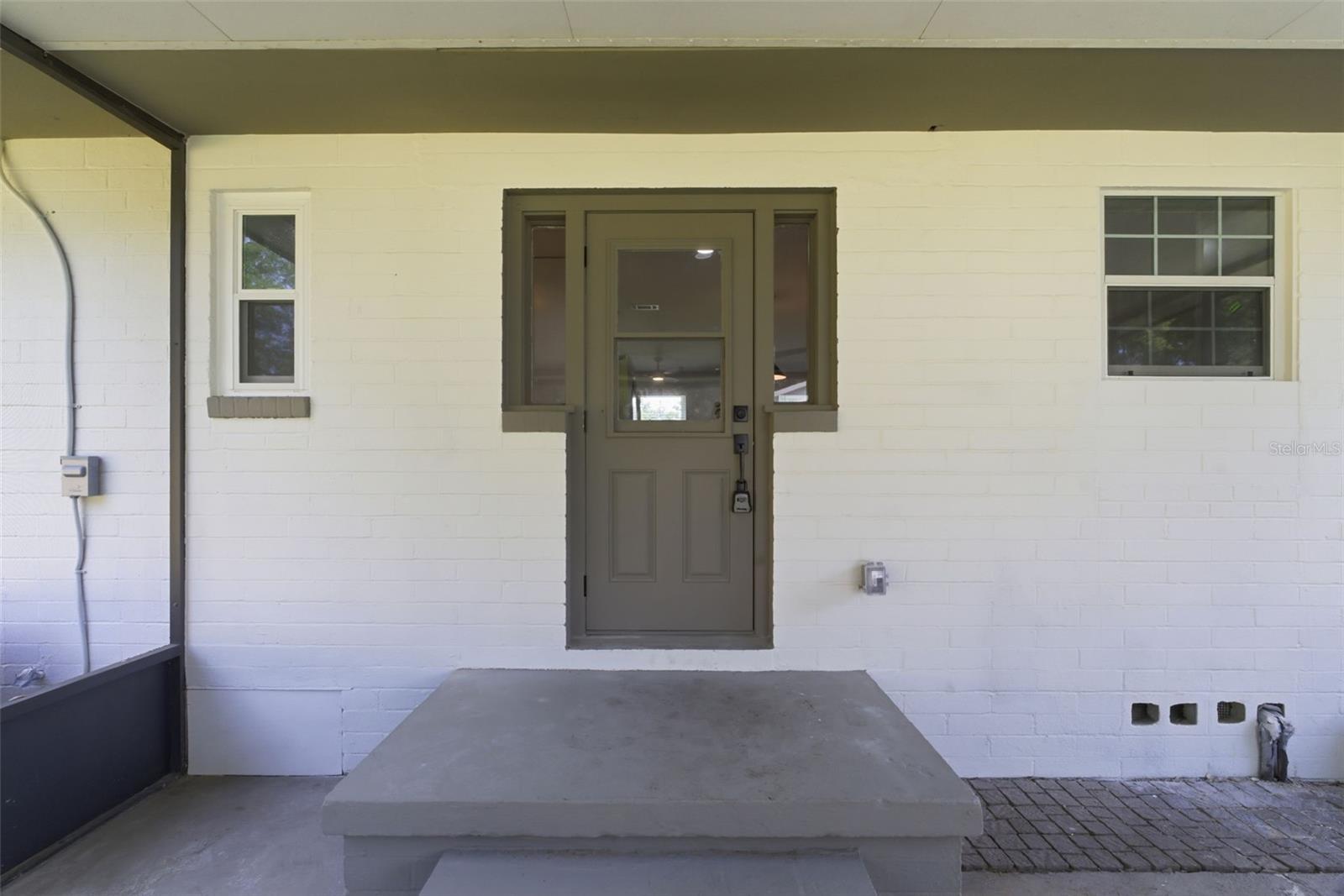 Image 4 of 51 For 4533 Water Oak Lane