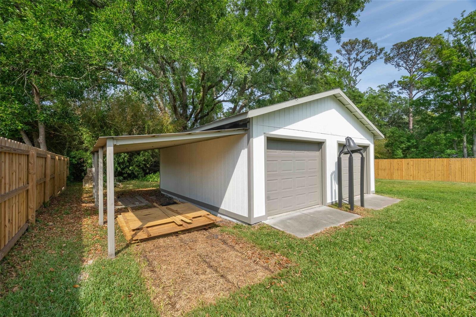 Image 41 of 51 For 4533 Water Oak Lane