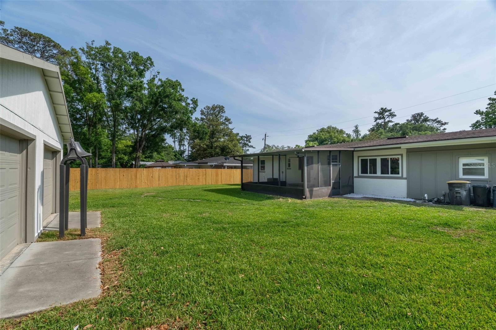 Image 42 of 51 For 4533 Water Oak Lane