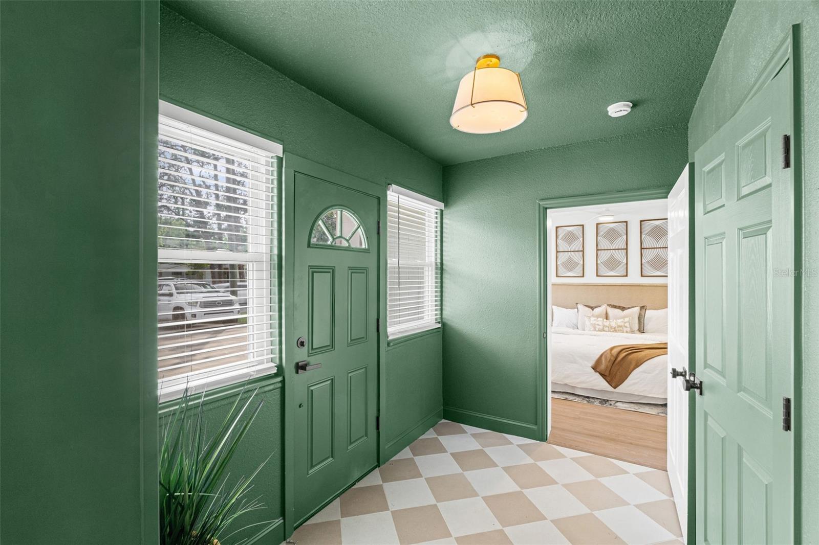 Image 5 of 51 For 4533 Water Oak Lane