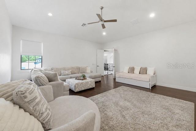 Image 31 of 100 For 9222 Tibet Pointe Circle