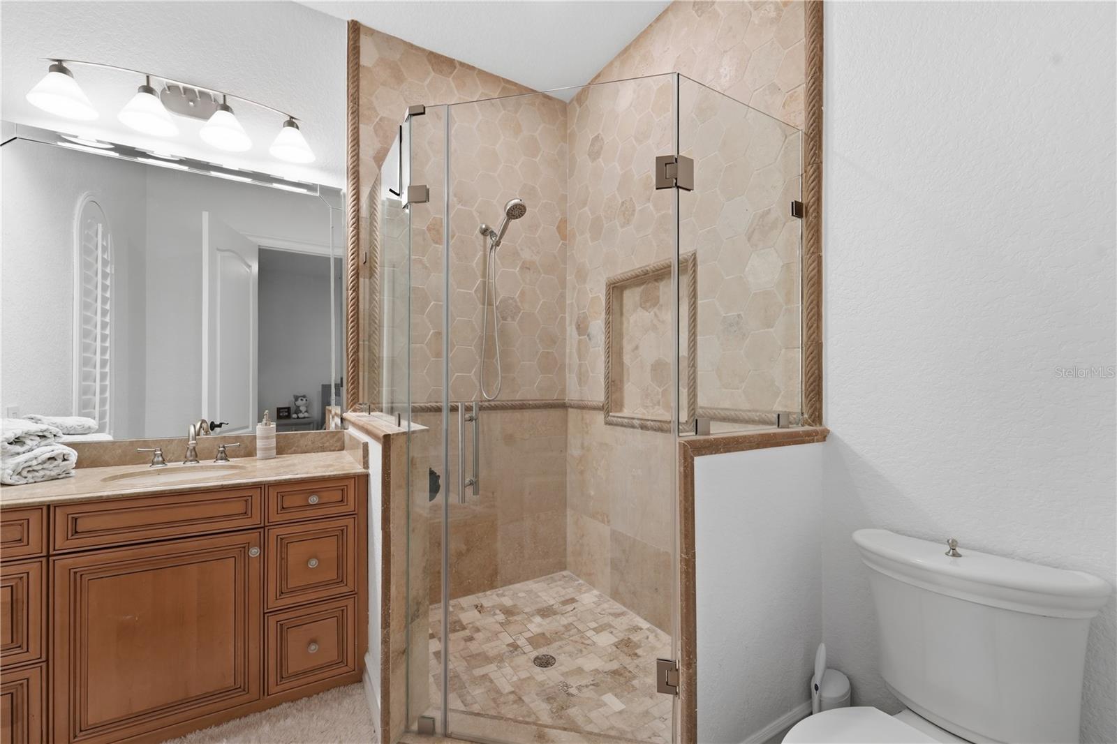 Image 39 of 100 For 9222 Tibet Pointe Circle