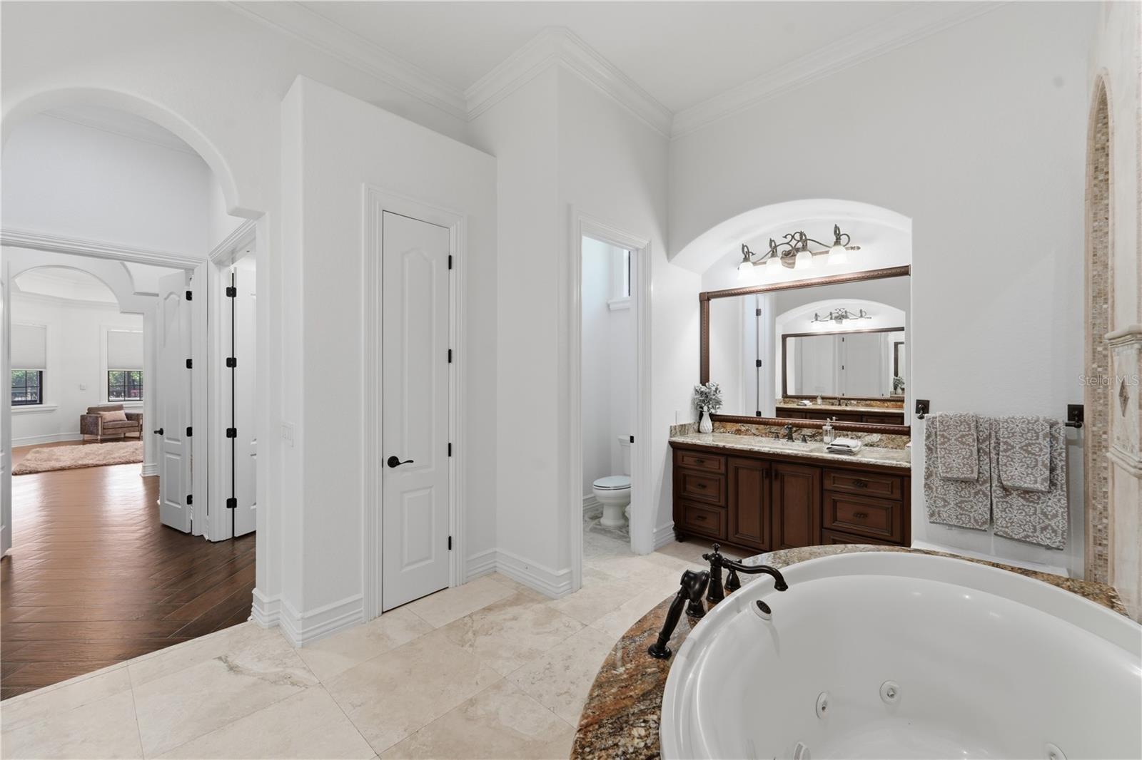 Image 51 of 100 For 9222 Tibet Pointe Circle