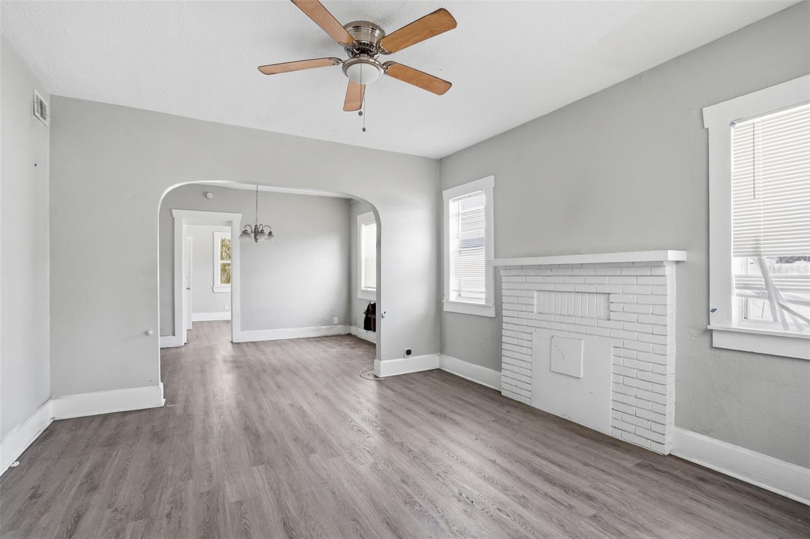 Image 10 of 29 For 1909 19th Street S