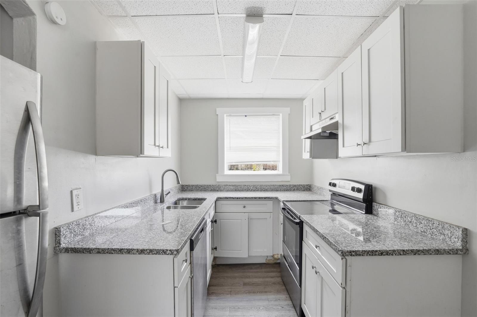 Image 13 of 29 For 1909 19th Street S