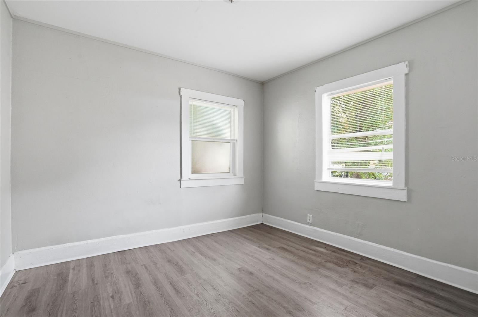 Image 19 of 29 For 1909 19th Street S