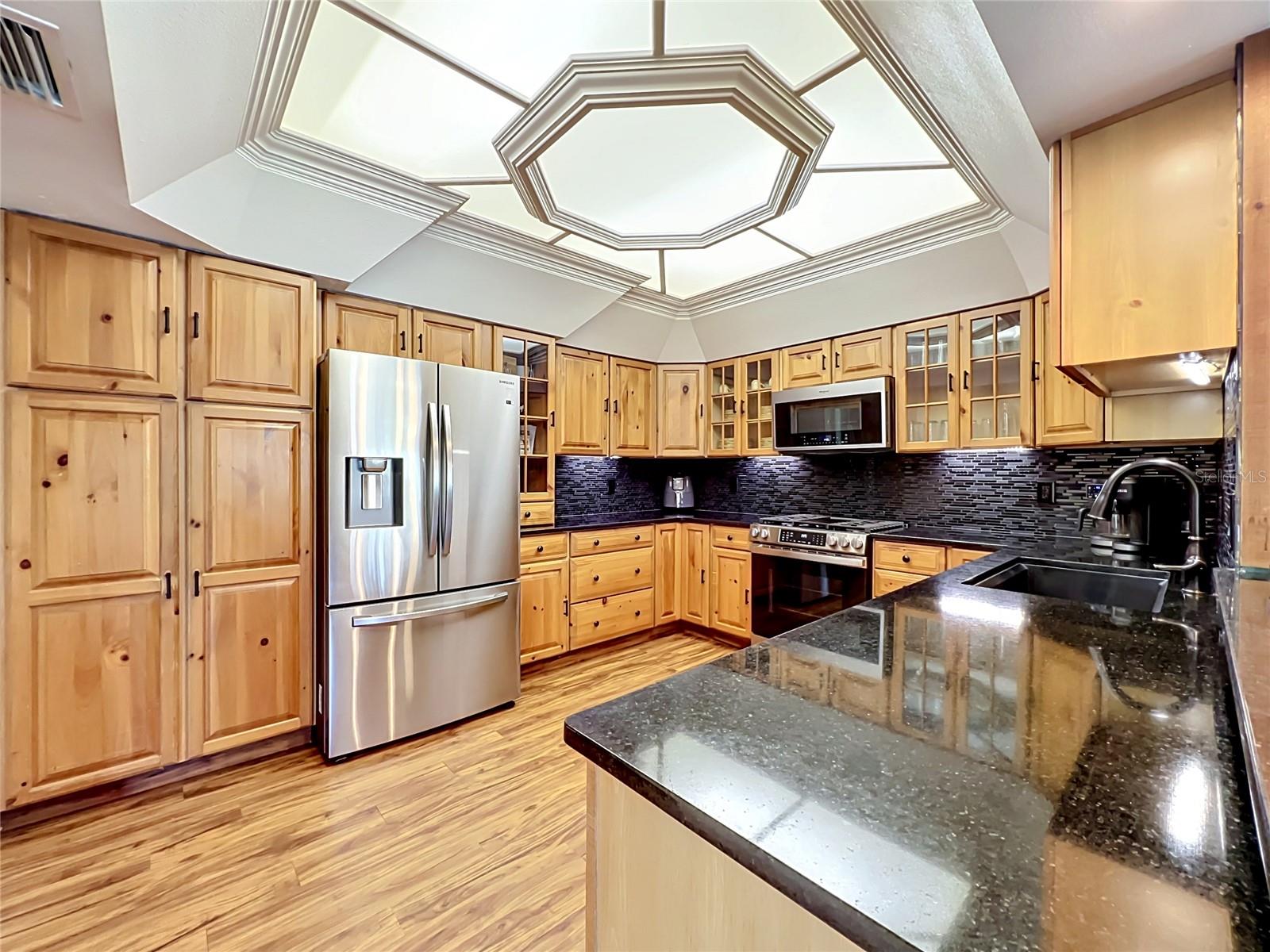 Image 11 of 65 For 1400 Carpenter Road