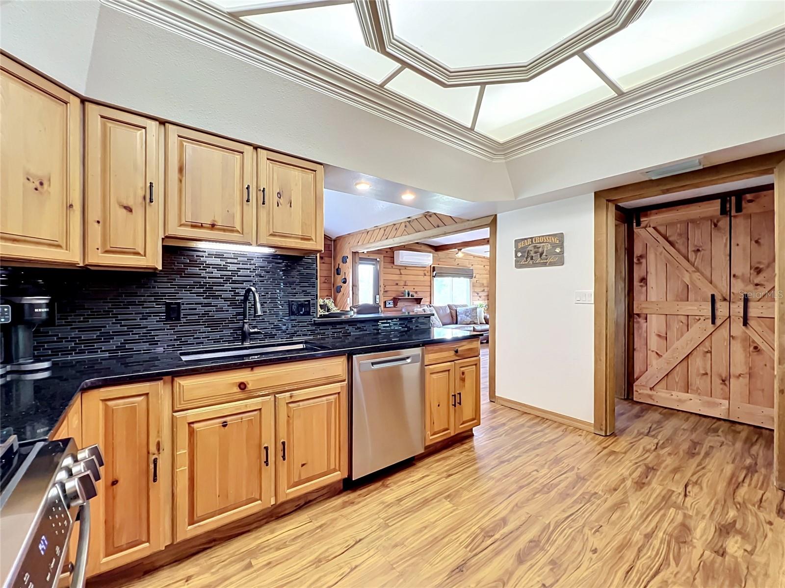 Image 13 of 65 For 1400 Carpenter Road