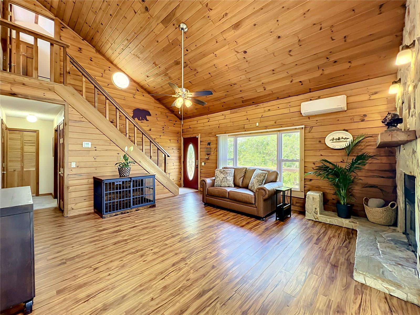 Image 2 of 65 For 1400 Carpenter Road