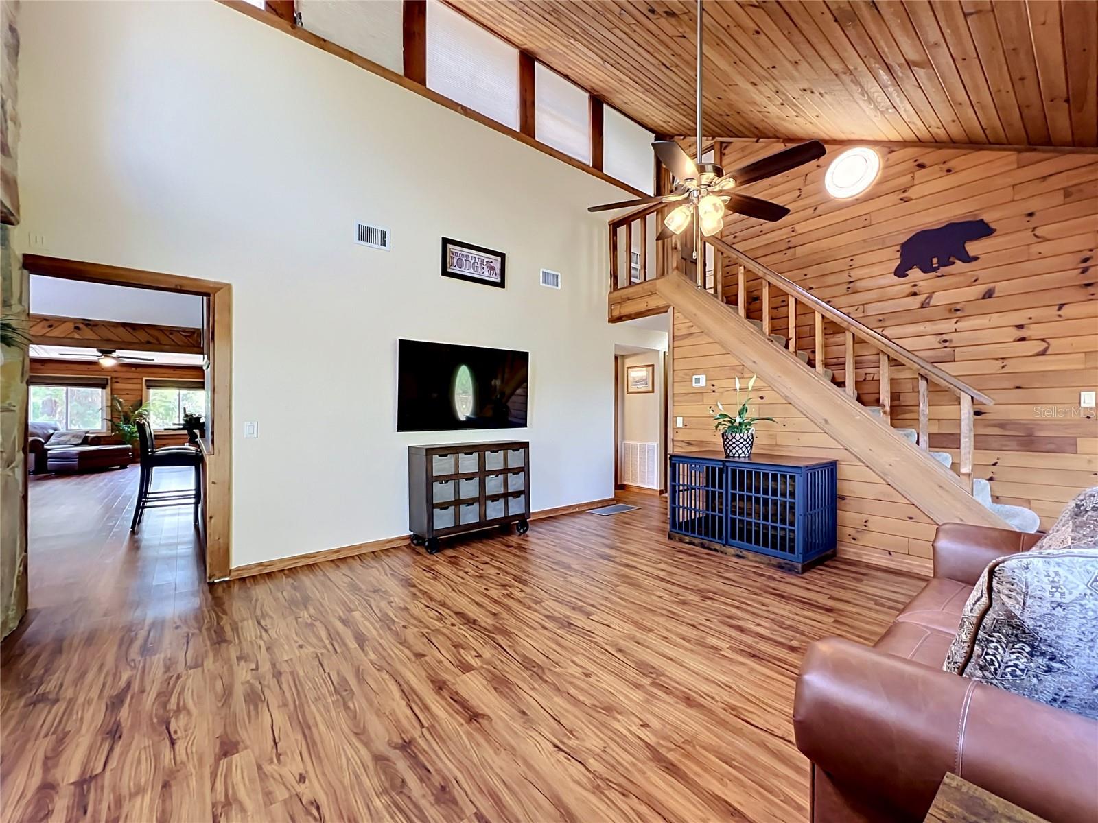Image 5 of 65 For 1400 Carpenter Road