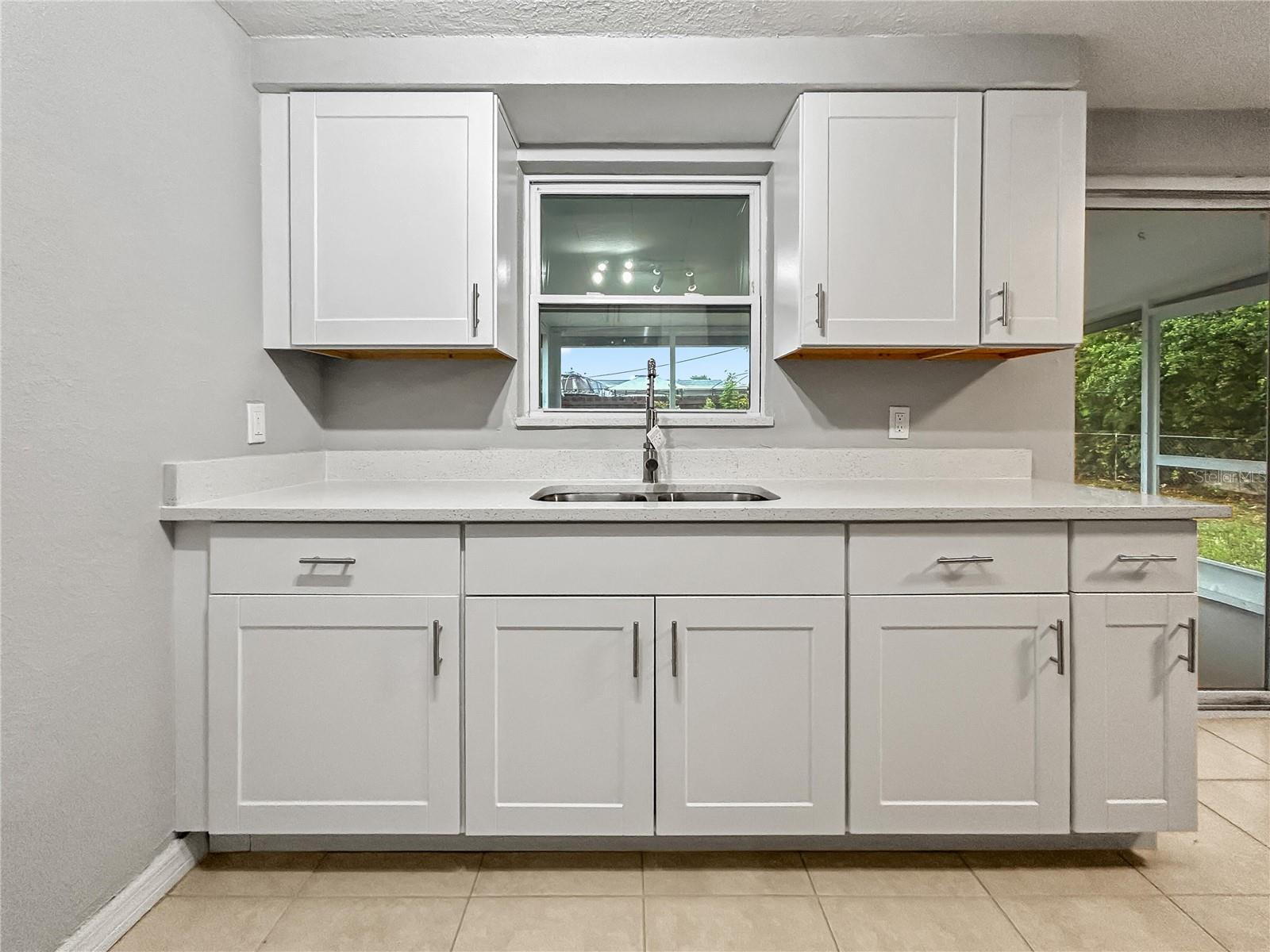Image 11 of 21 For 1332 Jennings Drive