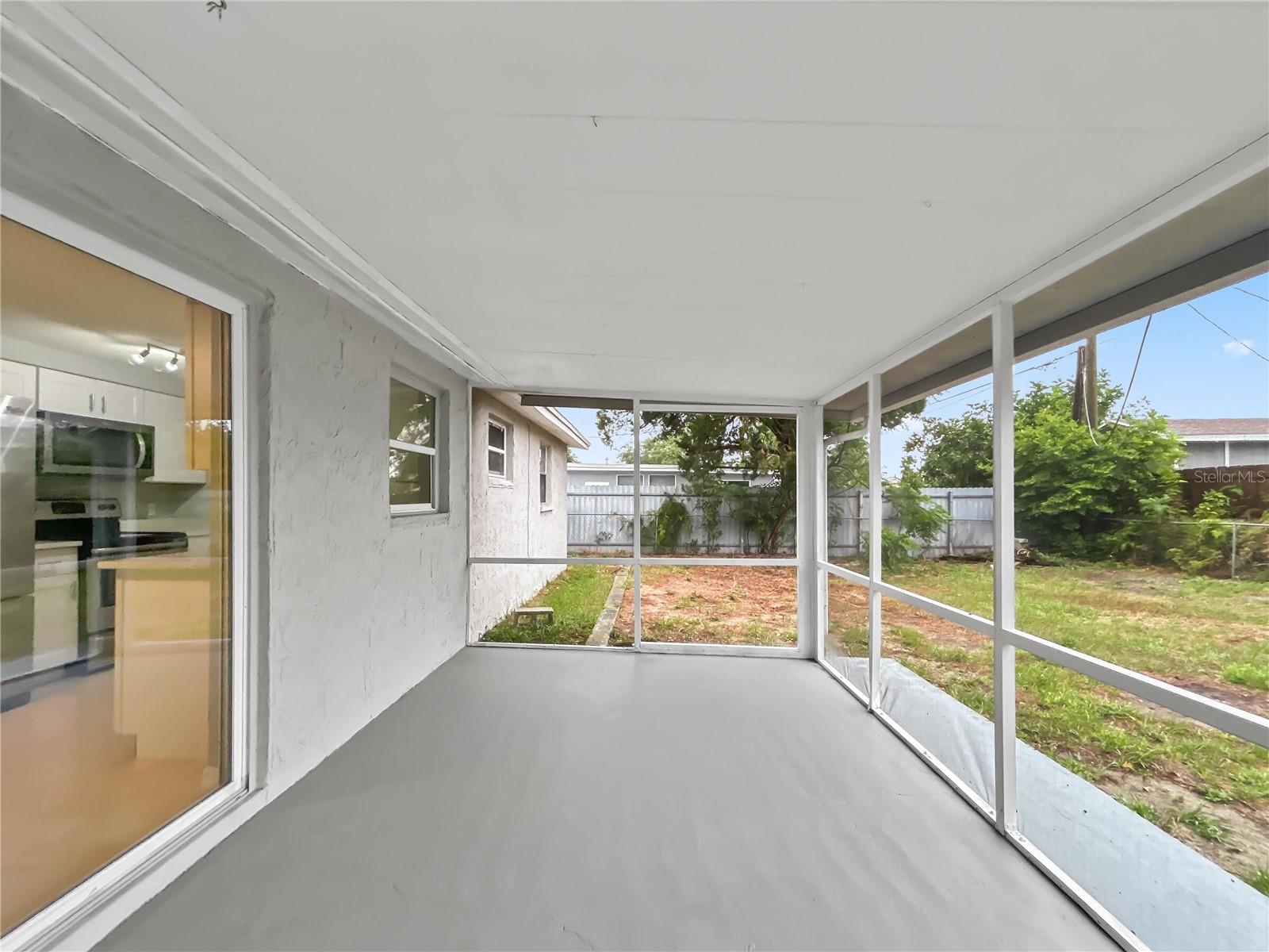 Image 18 of 21 For 1332 Jennings Drive