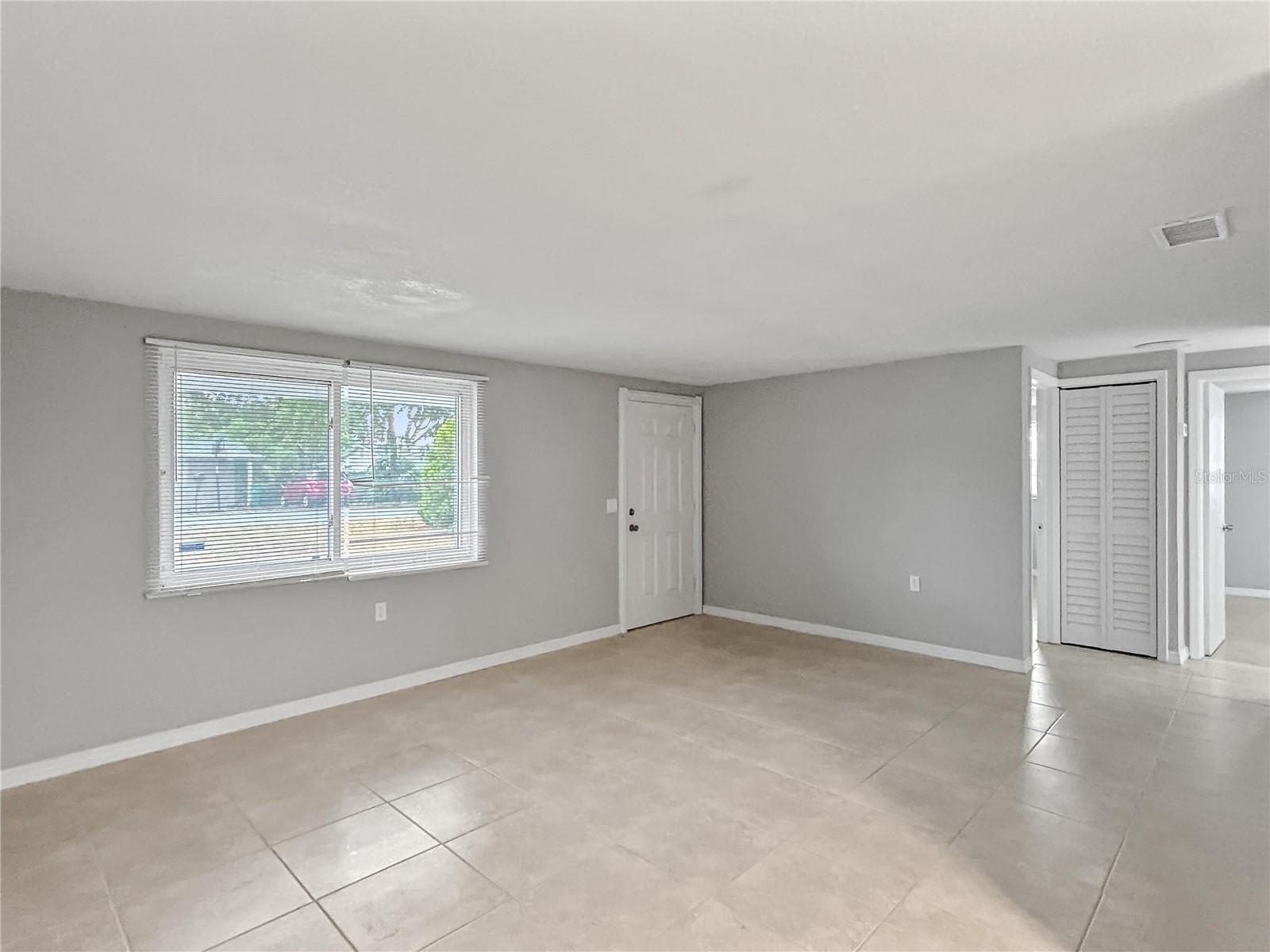 Image 4 of 21 For 1332 Jennings Drive
