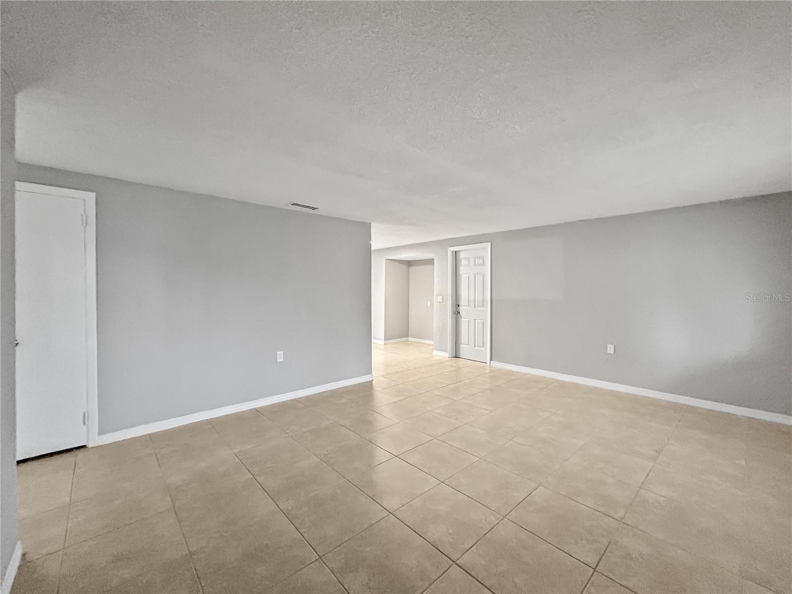 Image 6 of 21 For 1332 Jennings Drive