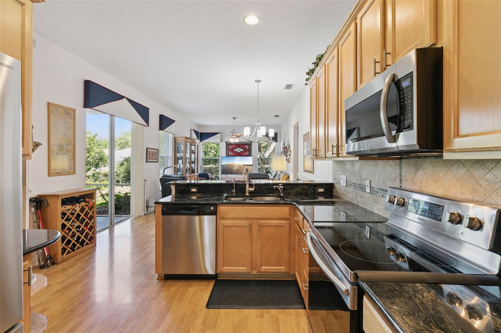 Image 21 of 62 For 884 Kersfield Circle