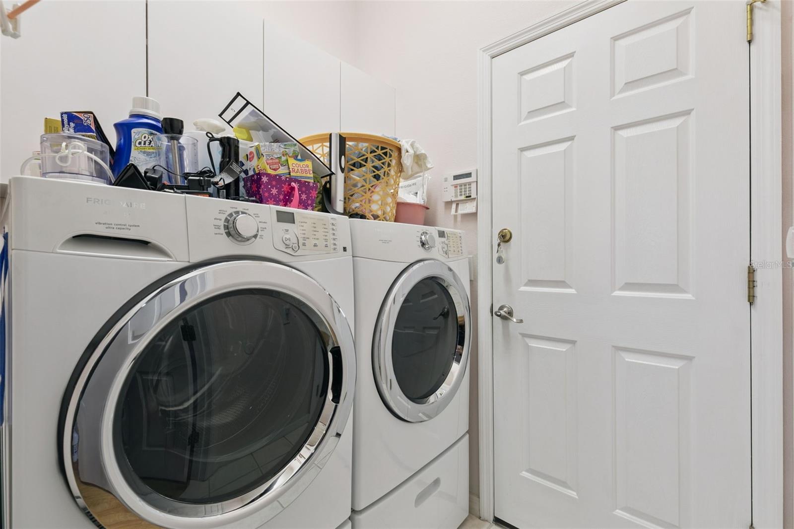 Image 34 of 62 For 884 Kersfield Circle
