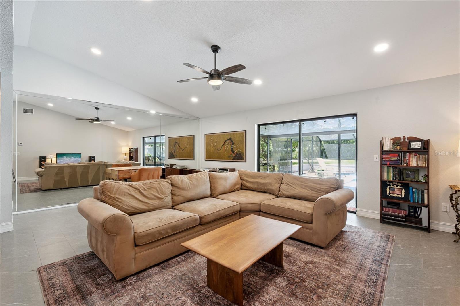 Image 4 of 28 For 2901 Autumnwood Trail
