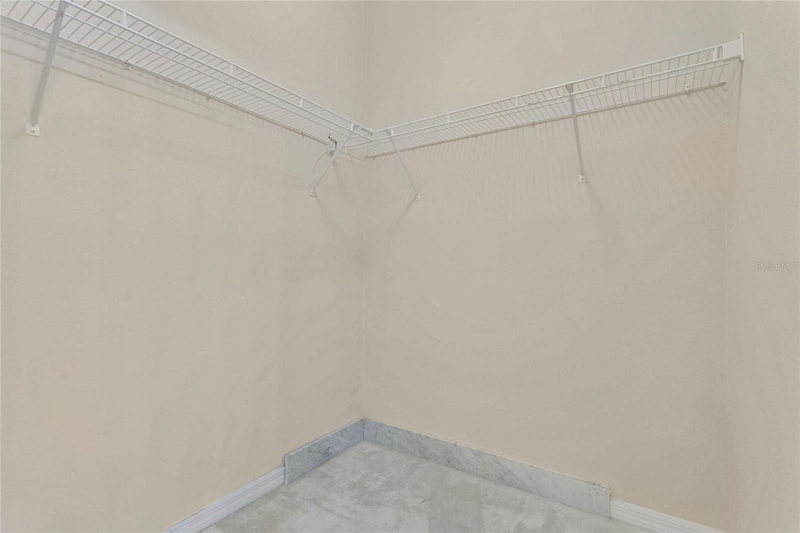 Image 21 of 40 For 3318 Foxcroft Circle