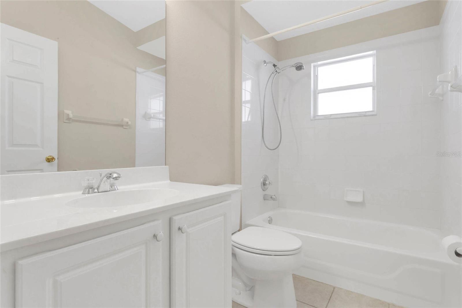 Image 24 of 40 For 3318 Foxcroft Circle