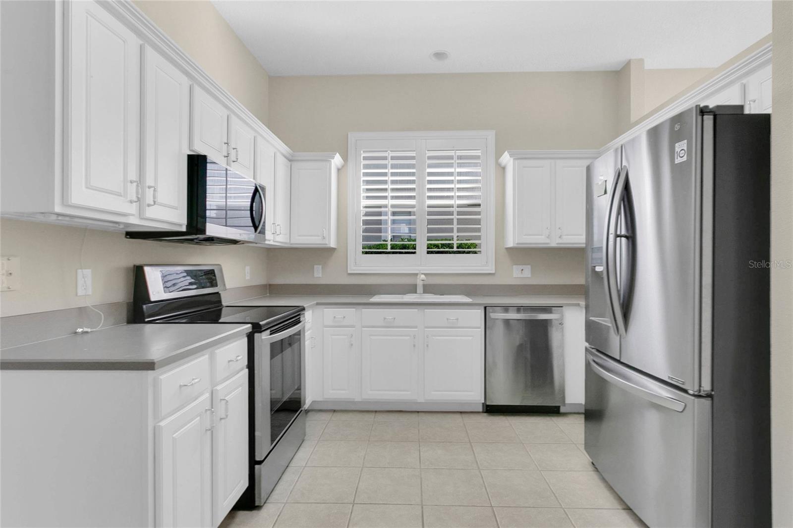Image 6 of 40 For 3318 Foxcroft Circle
