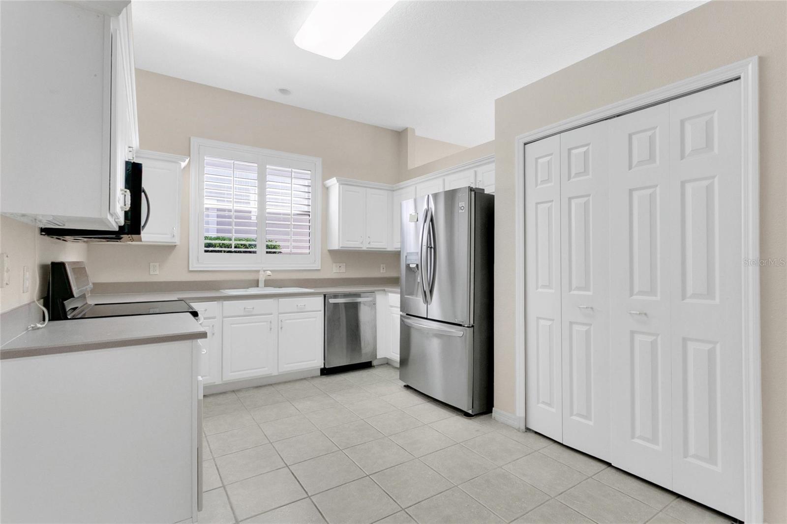 Image 7 of 40 For 3318 Foxcroft Circle
