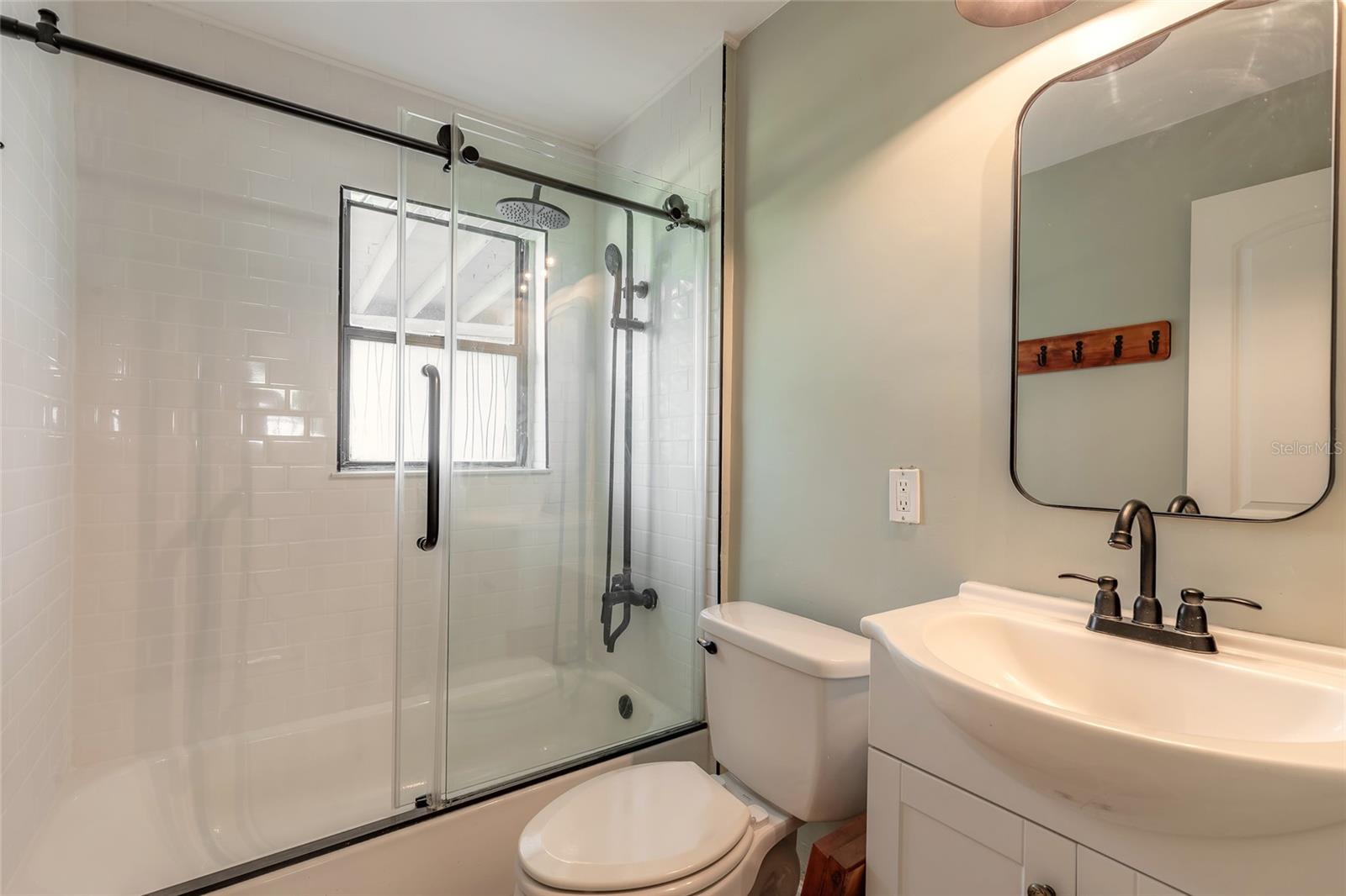 Image 12 of 30 For 2520 Anastasia Drive