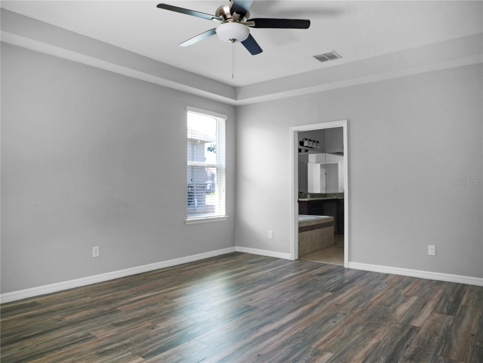 Image 10 of 22 For 15002 Ozzi Street