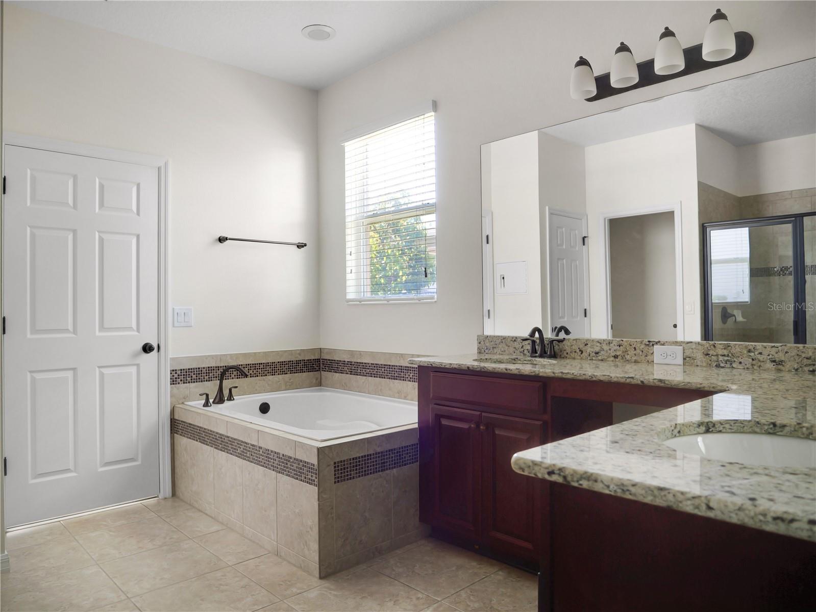 Image 12 of 22 For 15002 Ozzi Street
