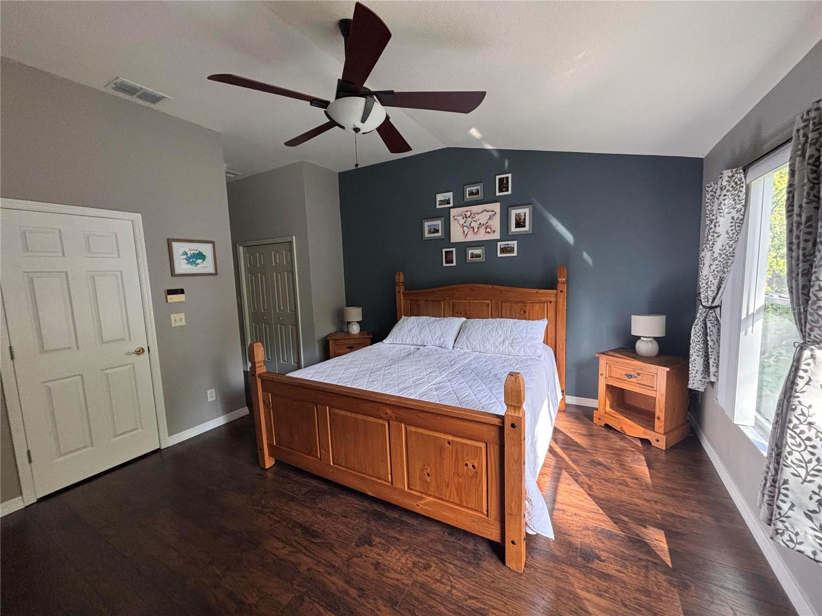 Image 20 of 42 For 18842 Duquesne Drive