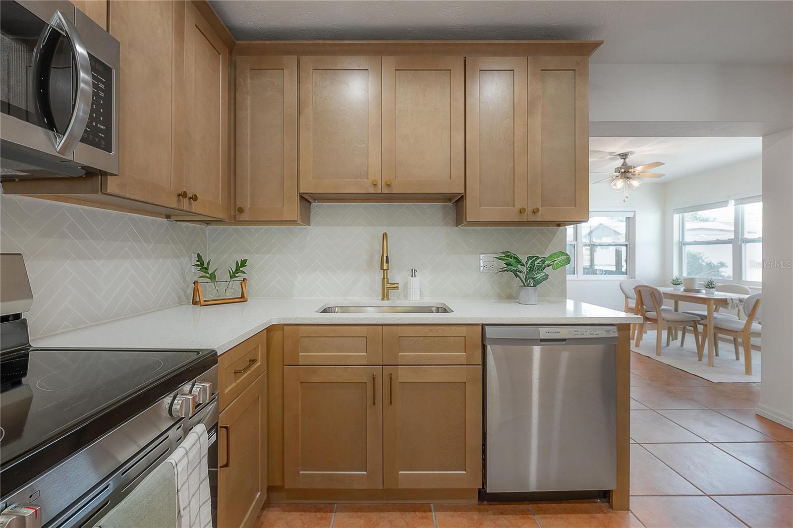 Image 10 of 52 For 5333 53rd Street N