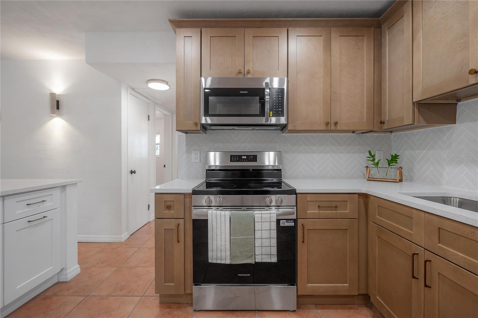 Image 11 of 52 For 5333 53rd Street N
