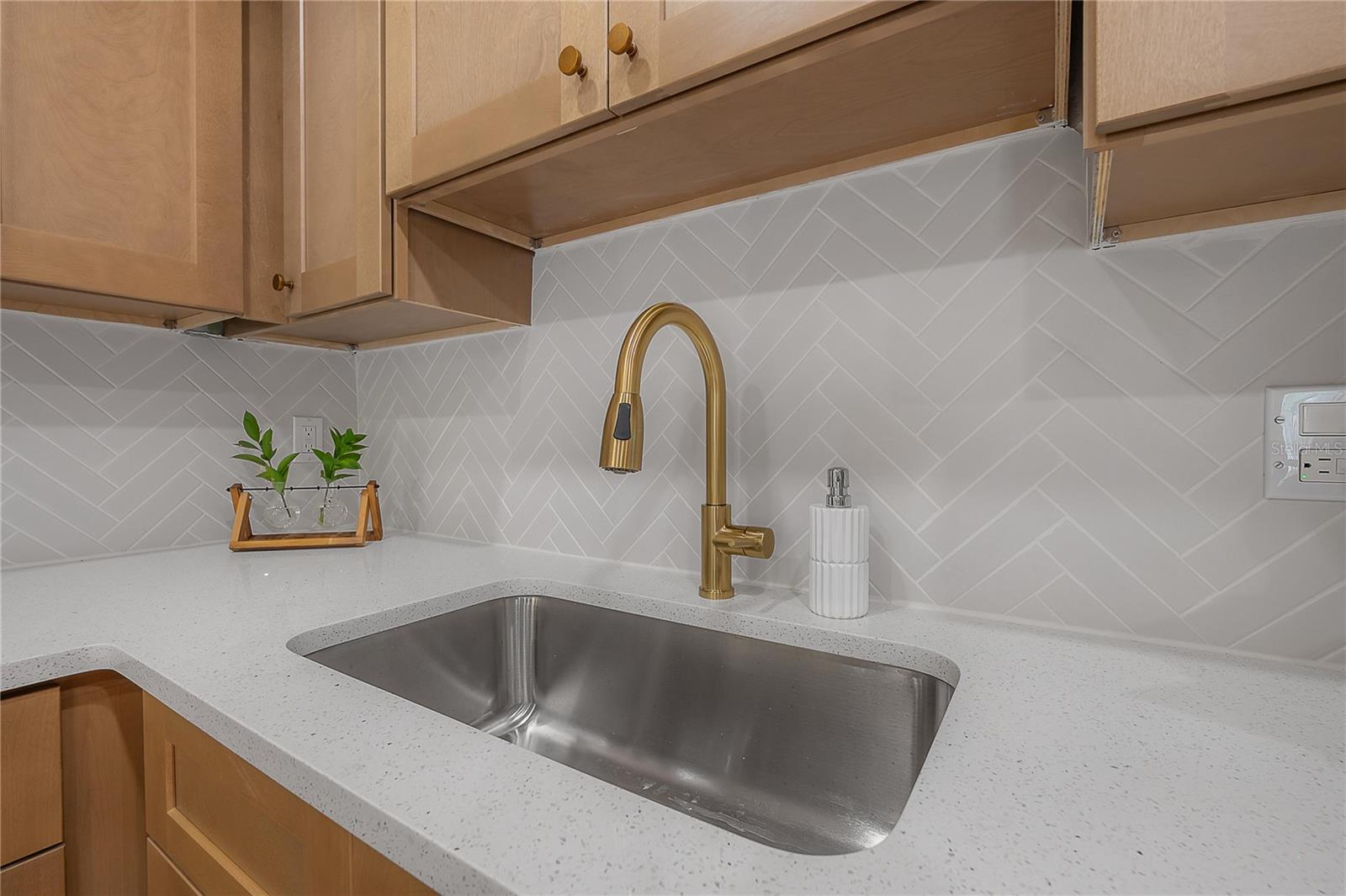 Image 13 of 52 For 5333 53rd Street N
