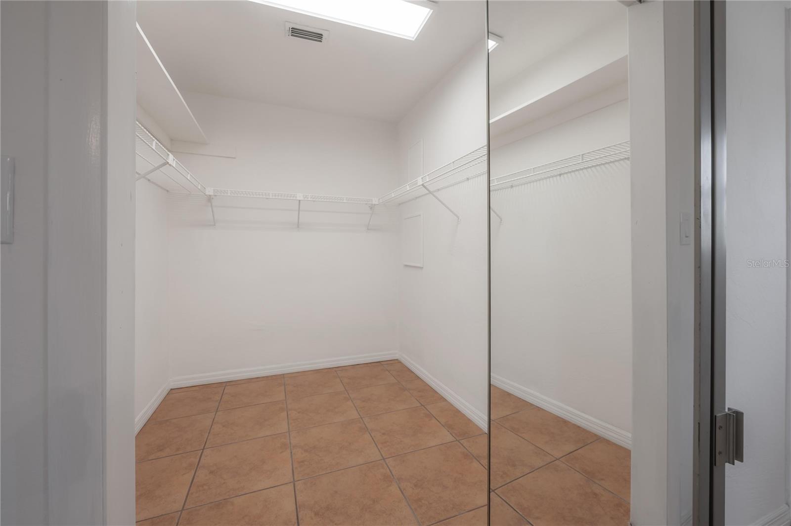 Image 28 of 52 For 5333 53rd Street N