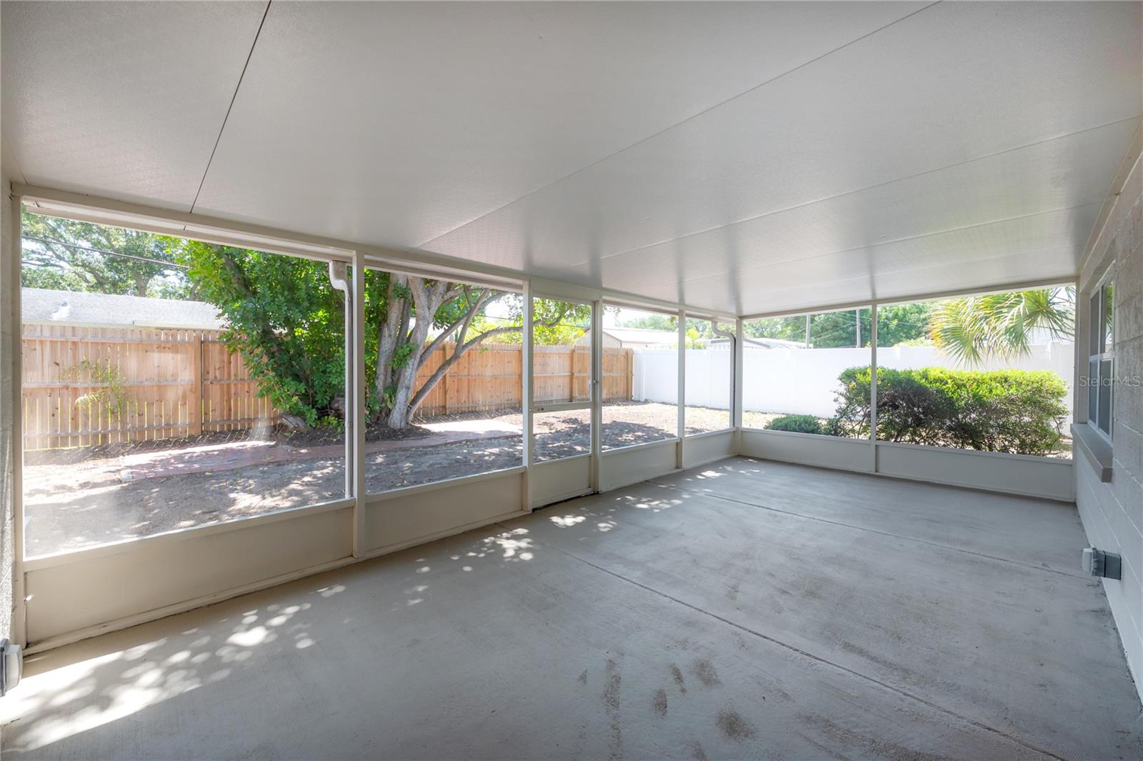 Image 39 of 52 For 5333 53rd Street N