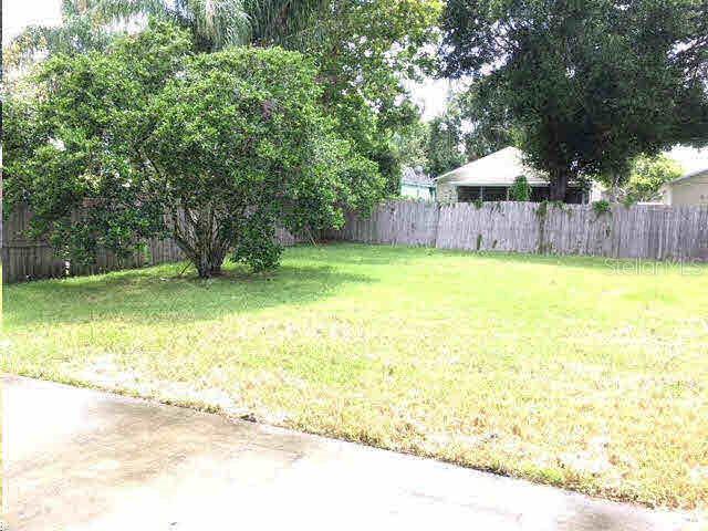 Image 15 of 16 For 860 Maple Forest Drive