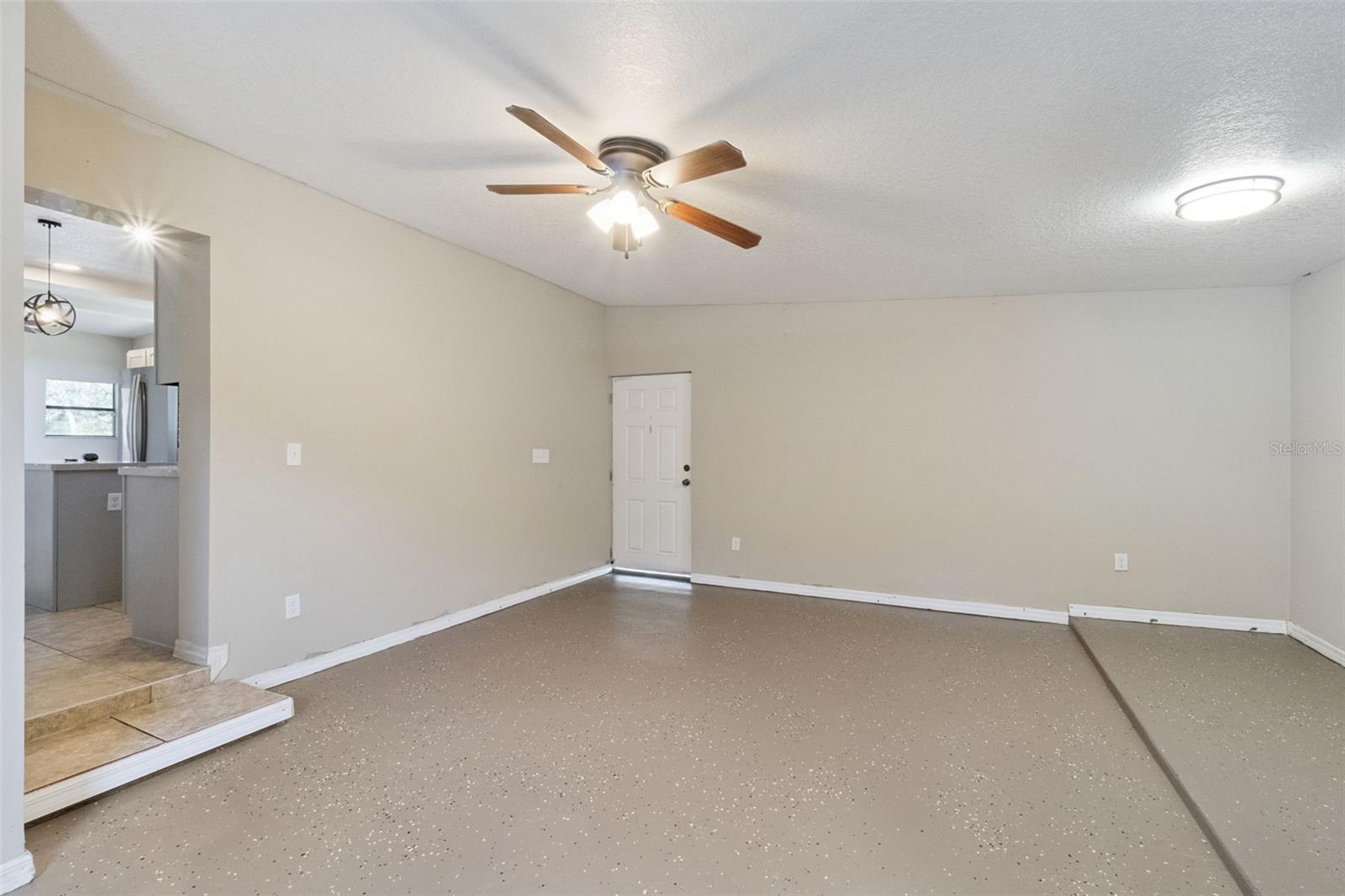 Image 17 of 26 For 6304 Yellowstone Street