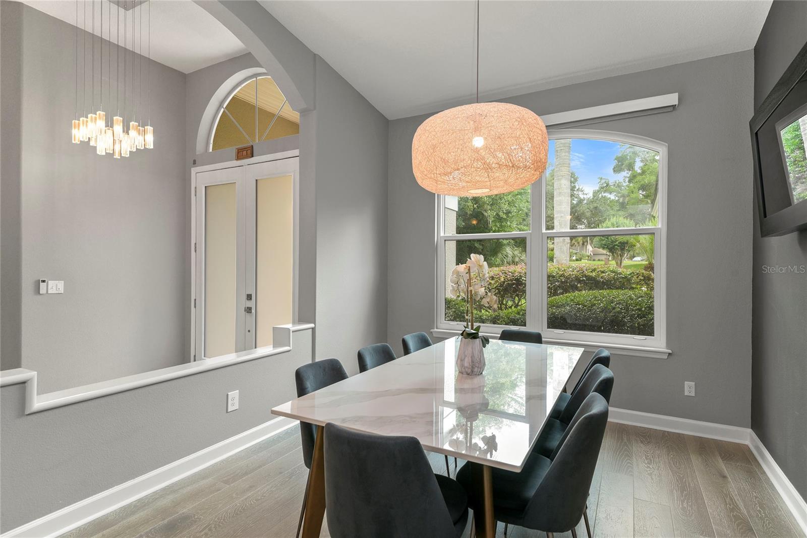 Image 19 of 43 For 628 Longmeadow Circle