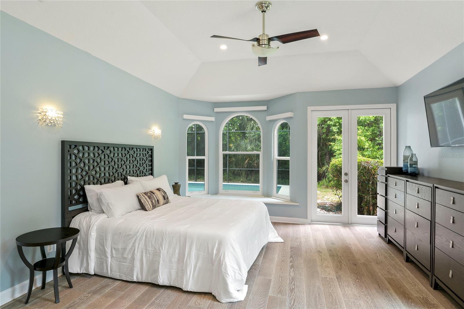 Image 23 of 43 For 628 Longmeadow Circle