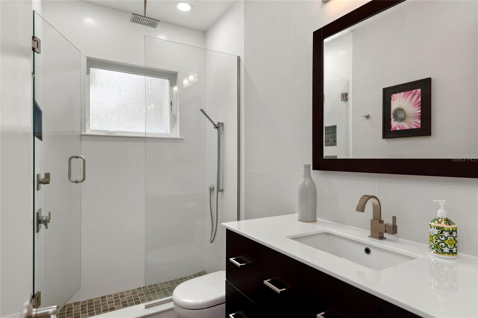 Image 31 of 43 For 628 Longmeadow Circle